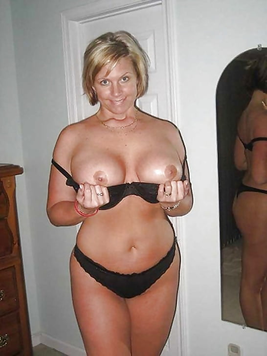 Sexy Busty Mature Milf Through The Years Pics Xhamster