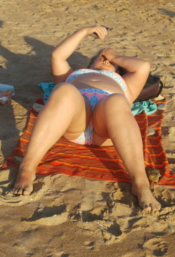 Секс Женщин На Пляже Скрытые Камеры