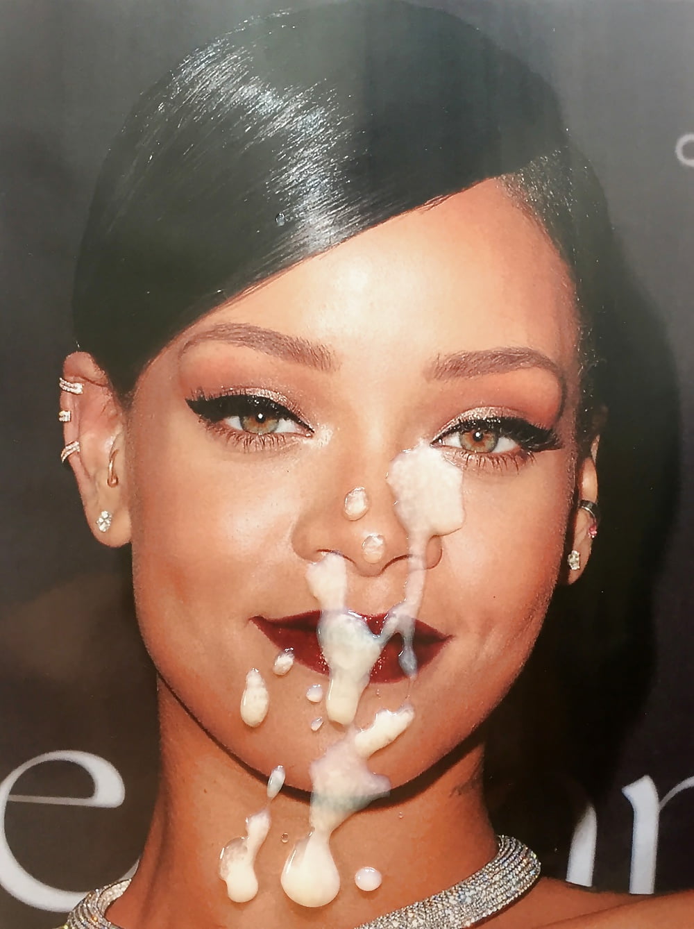 Rihanna gives blowjob