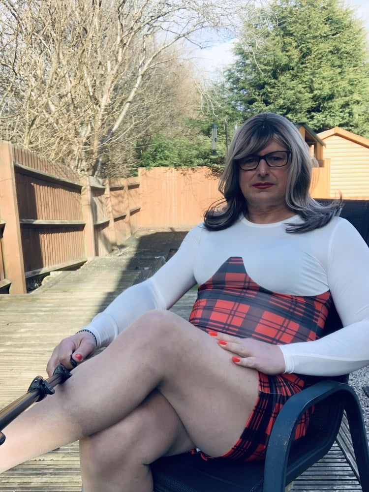 Amateur Crossdresser Kelly Cd In Red Checked Dress Nude Pan Pics