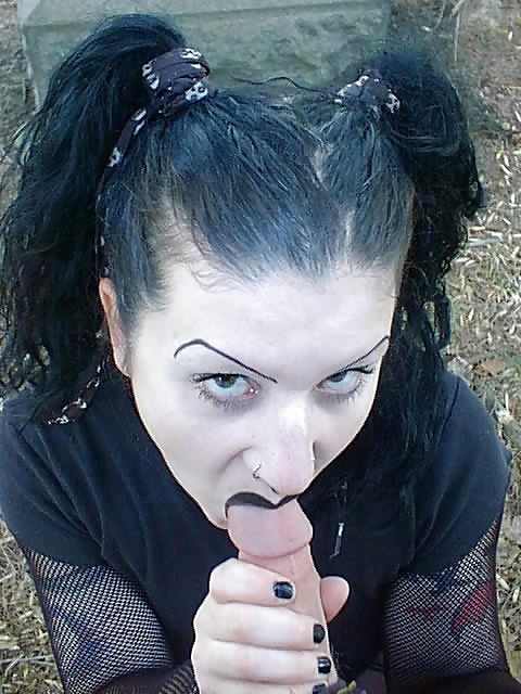 Redhead goth blowjob