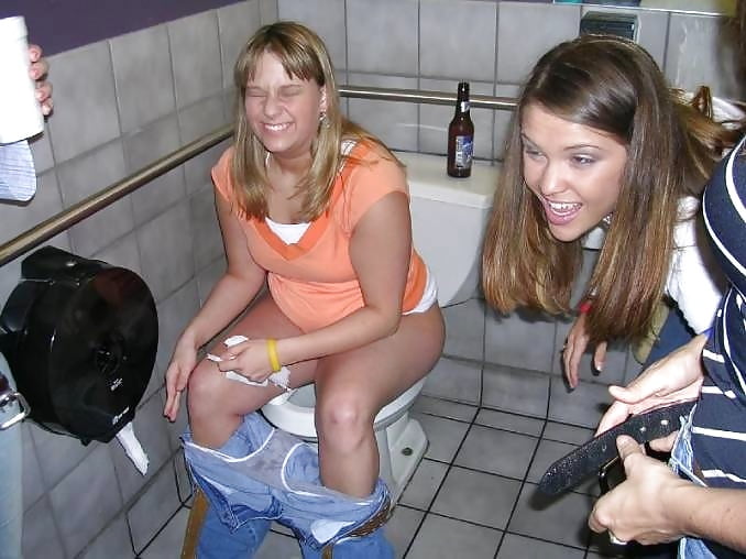 Girls On Toilet Page XNXX Adult Forum