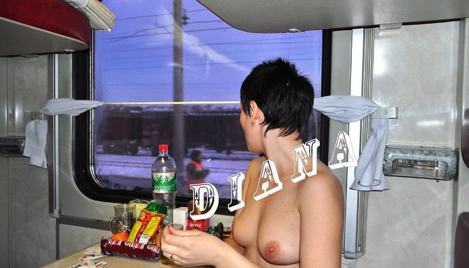 Засветы В Поезде Порно Фото