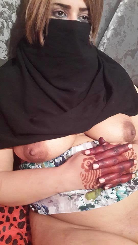 Arab nipple sucking