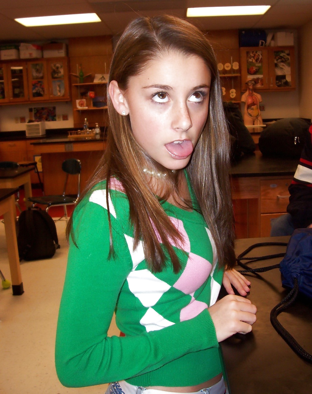 Porn image Rotzt diese Weiber voll! 42