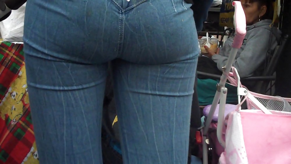 Porn image Looking up her ass & butt in jeans
