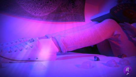 lucid dreamgirl legs         