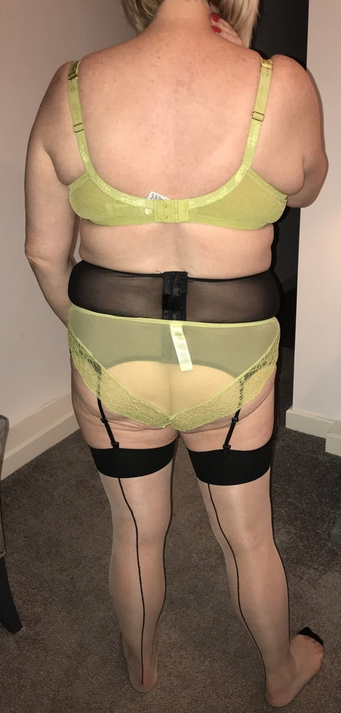 Anyone want these panties? - 4 Photos 