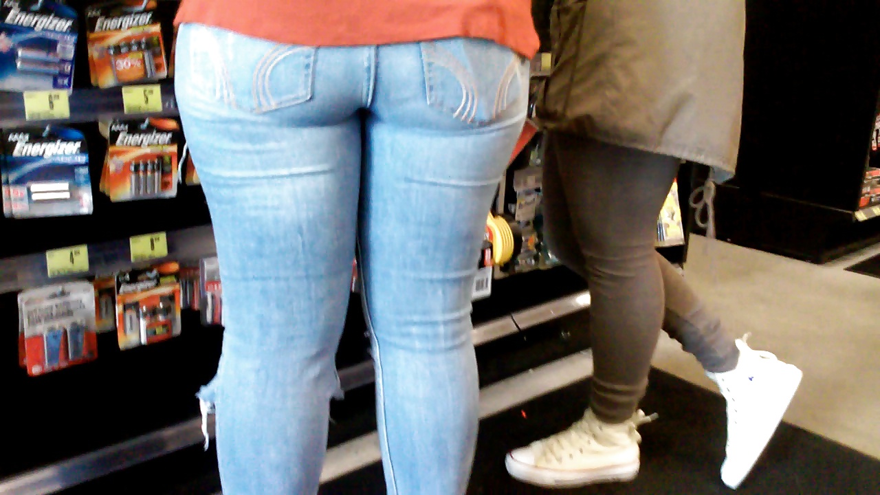 Porn image phat ass at auto zone