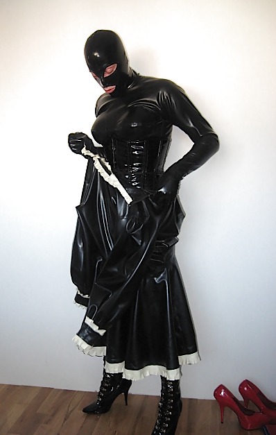 Porn image kinky rubber maid.