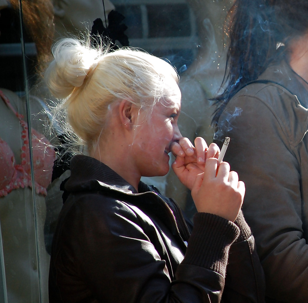 Porn image Mothers and Daughters Smoking