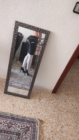 horny cleo coming home         