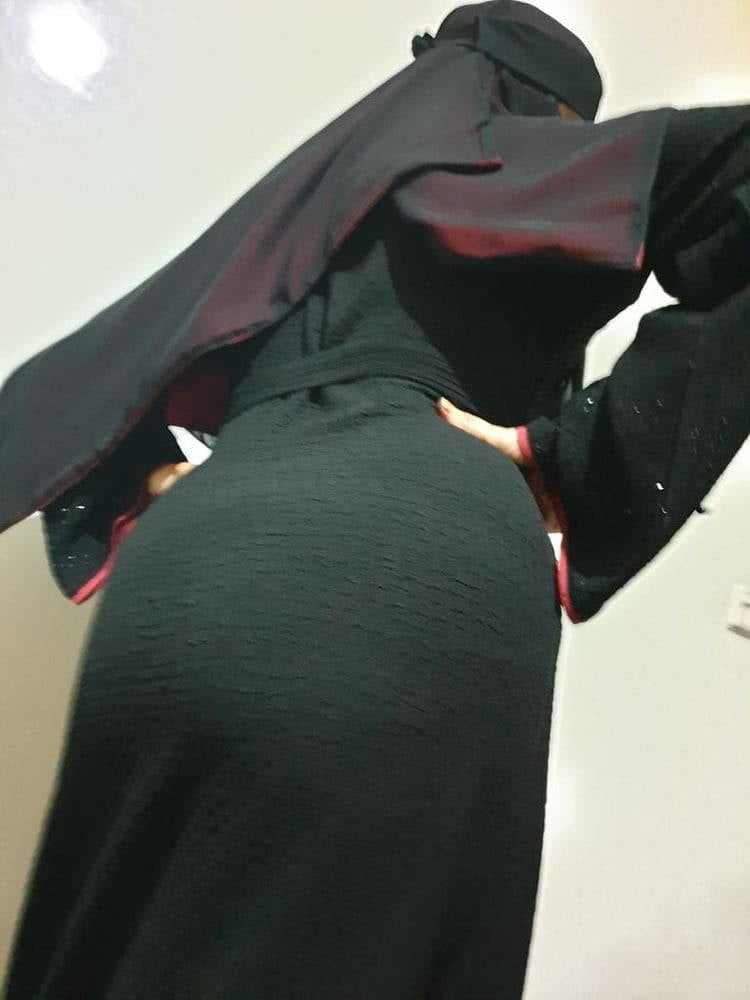 Porn image ARAB AMATEUR MUSLIM BEURETTE HIJAB BNAT BIG ASS vol.41