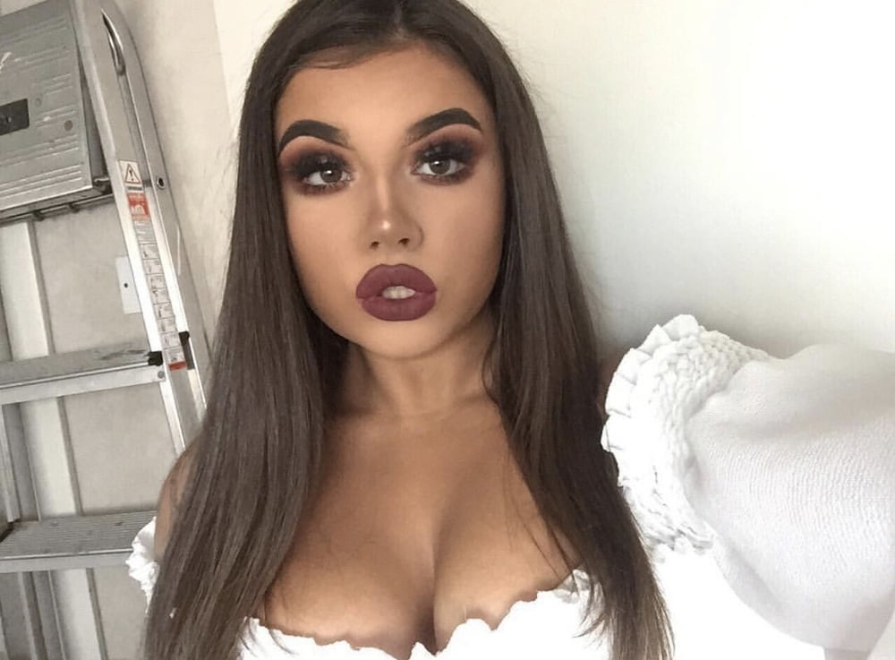 Porn image Dirty Comments For This Makeup Obsessed Slut Teen