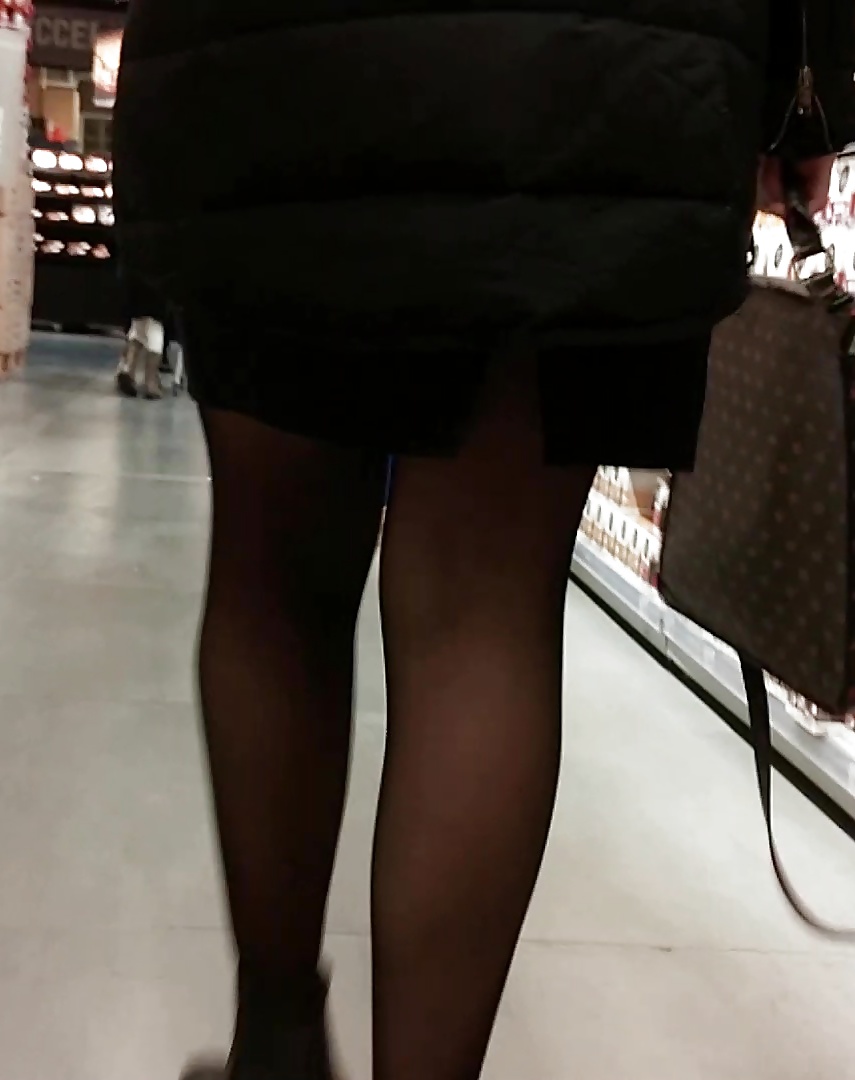 Porn image Beauty Legs With Black Stockings (babe) candid