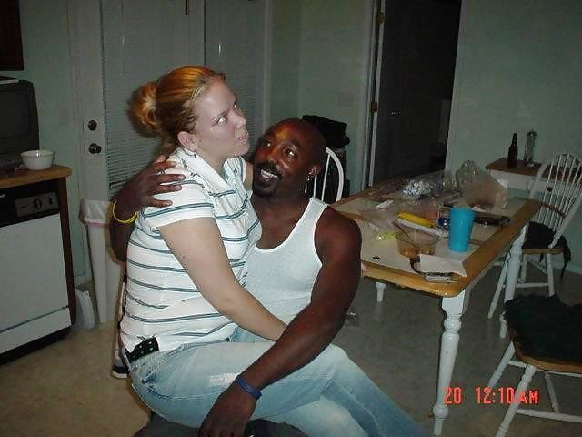Porn image Hustlin That White Couple