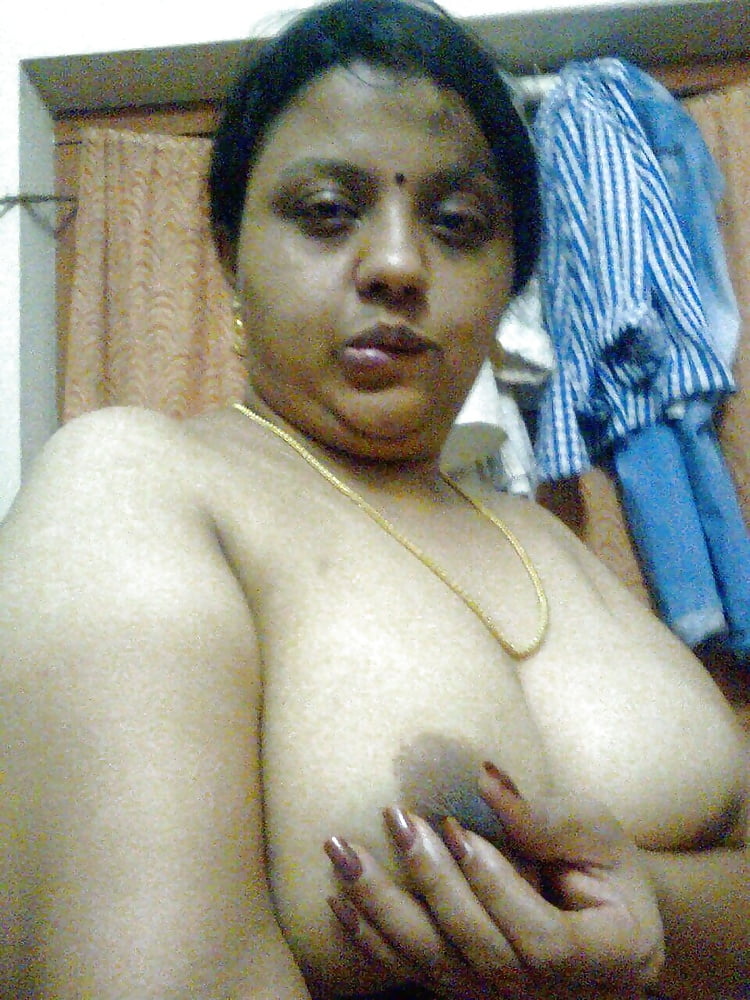 Awesome Boobs Of Mallu Aunty