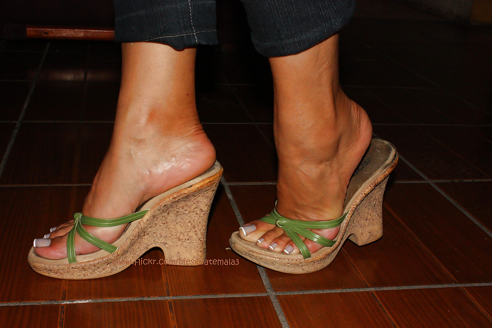 Porn image Prety feet in heels 3