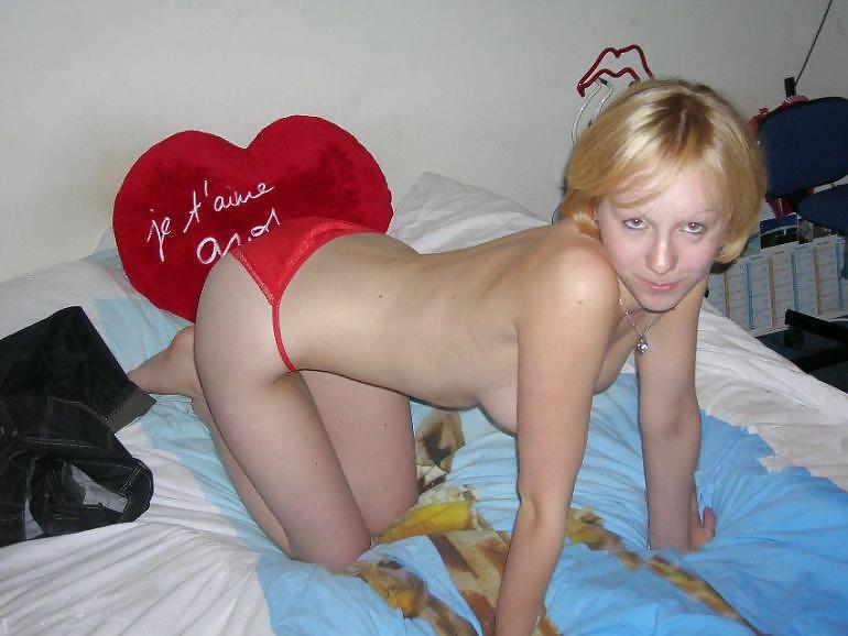 Porn image Blonde Cutie posing on her bed