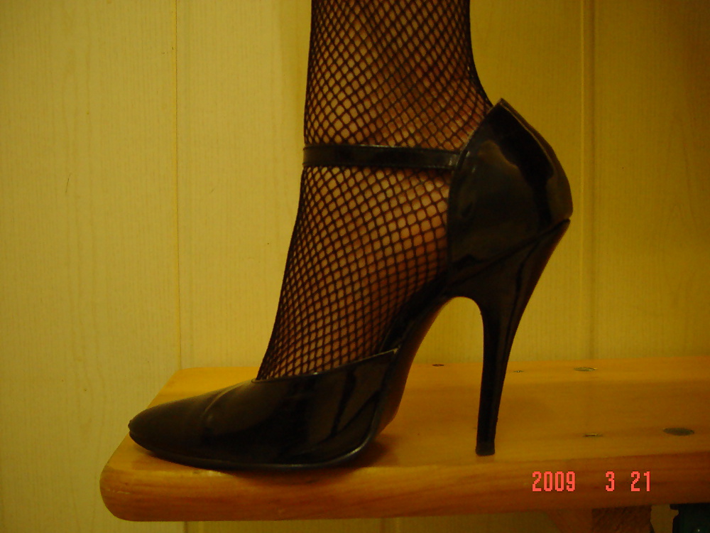 Porn image High Heels und Overknees