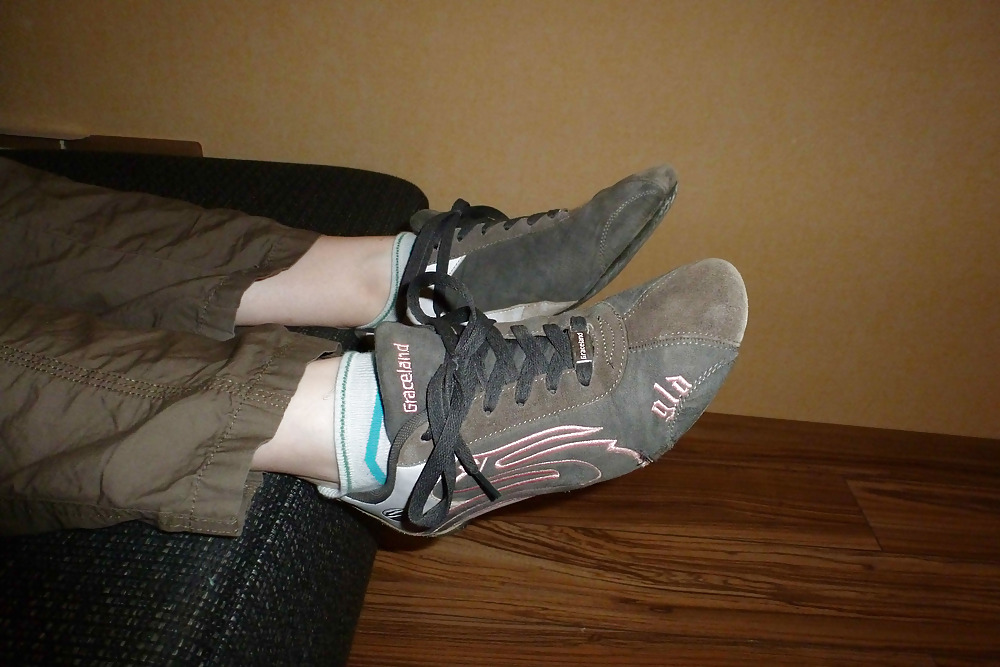 Porn image sold worn socks - thank you pjoernchen