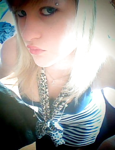 Porn image blondasse pute a blacks