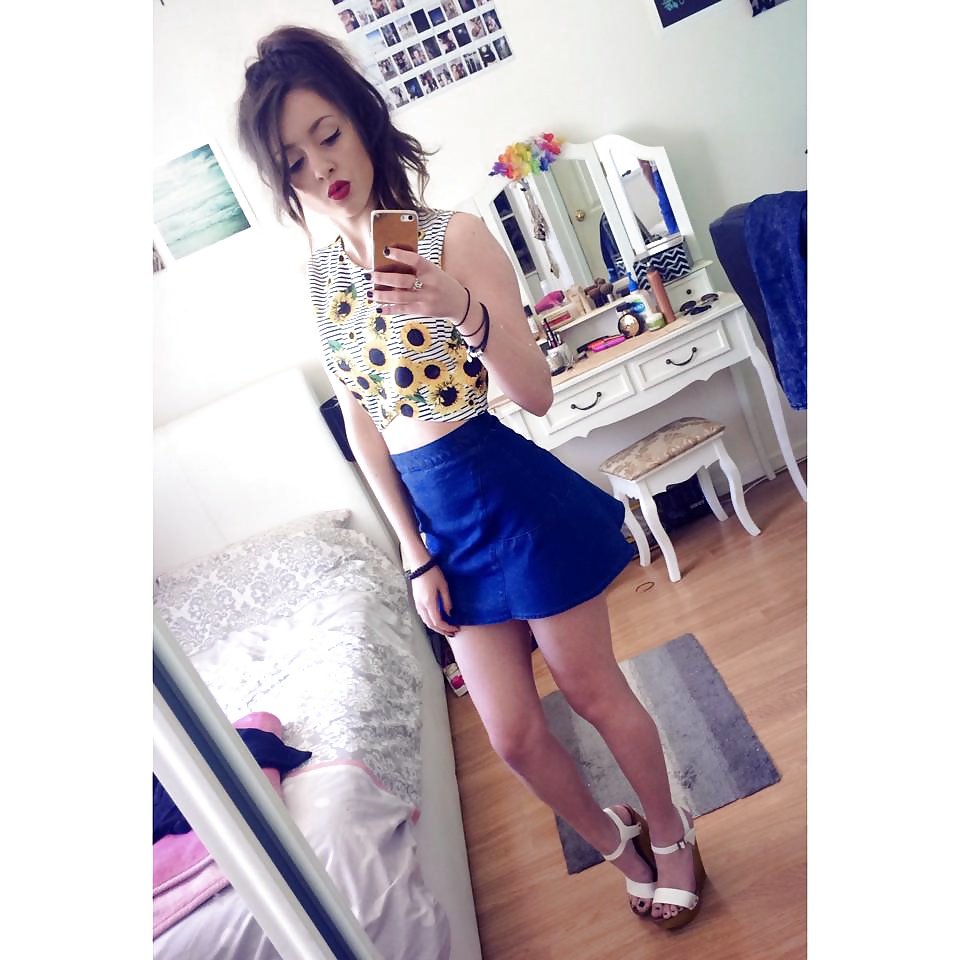 Porn image Australian Mix - Amanda & Melissa