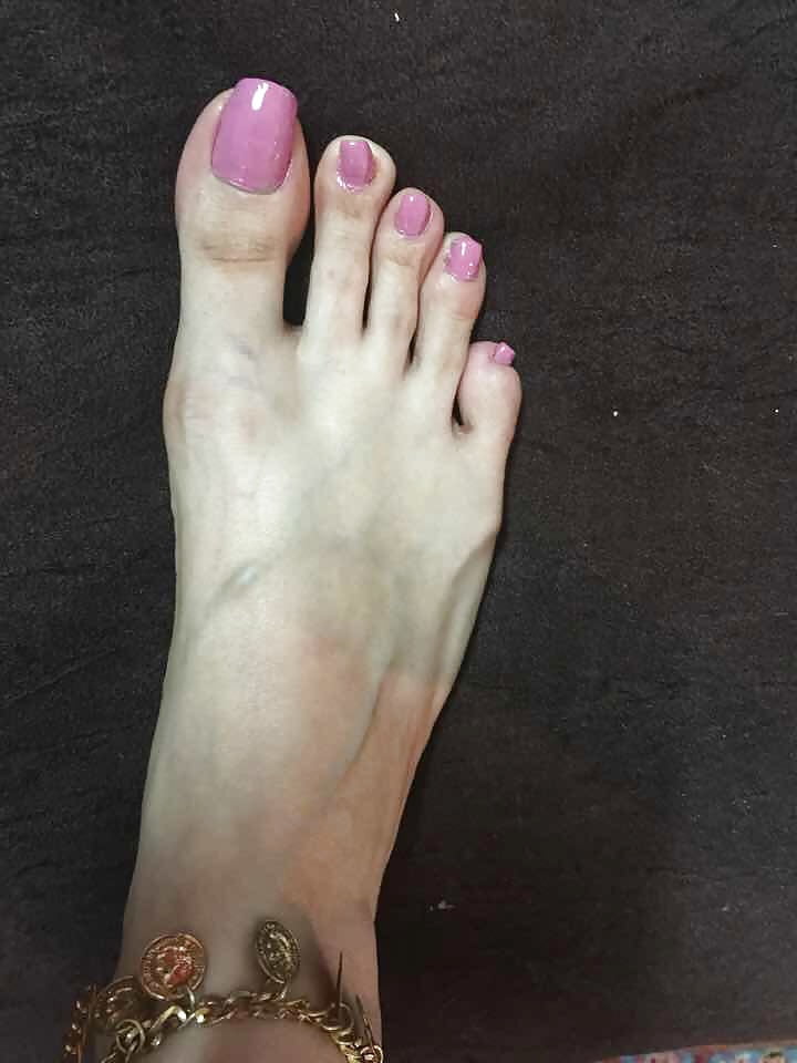 Porn image my wife feet and toes