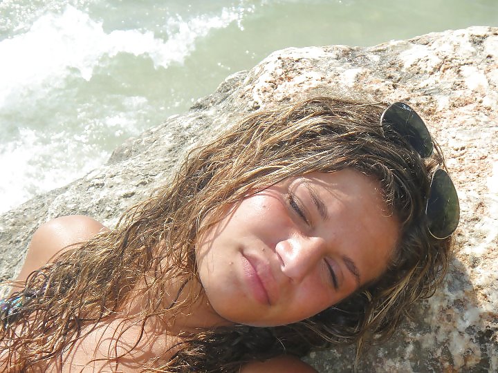 Porn image Esther, 18, at the beach (part 4)