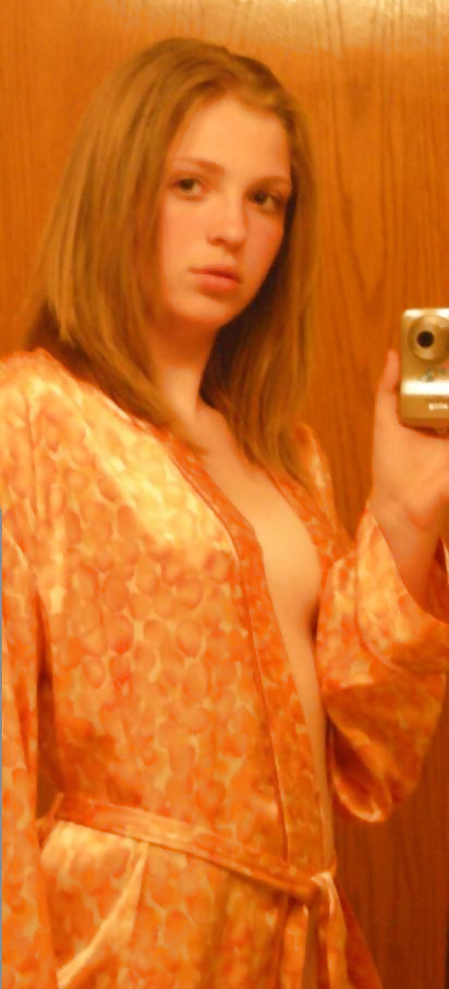 Porn image Silly Skinny Small Tits Selfshot Sylvia