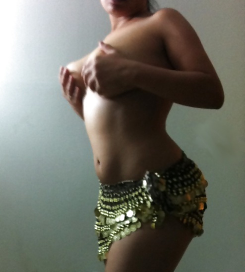 Porn image Indian chick striptease