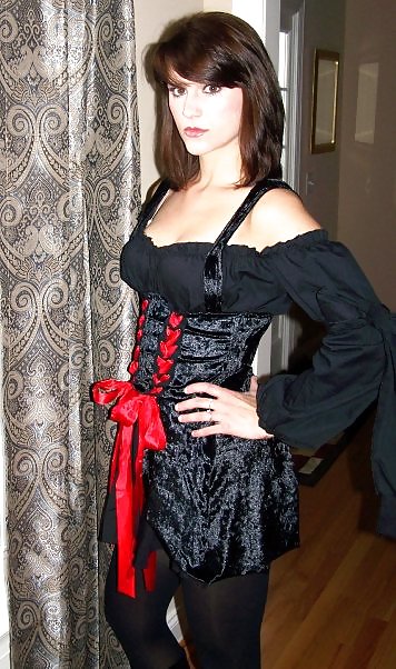 Easy diy womens pirate costume