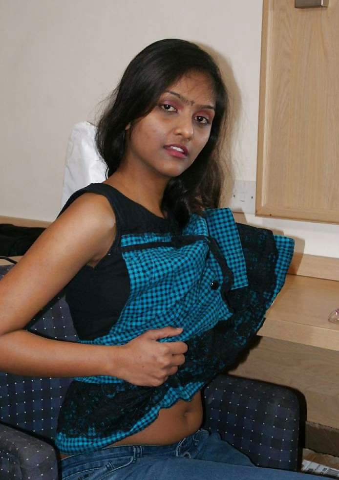 Porn image indian girl striptease part 8