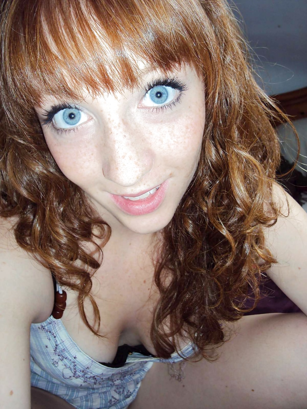 Porn image jolie rousse aux yeux bleux