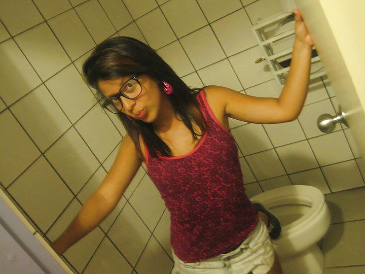 Porn image Facebook latina teen slut: Meli Mad