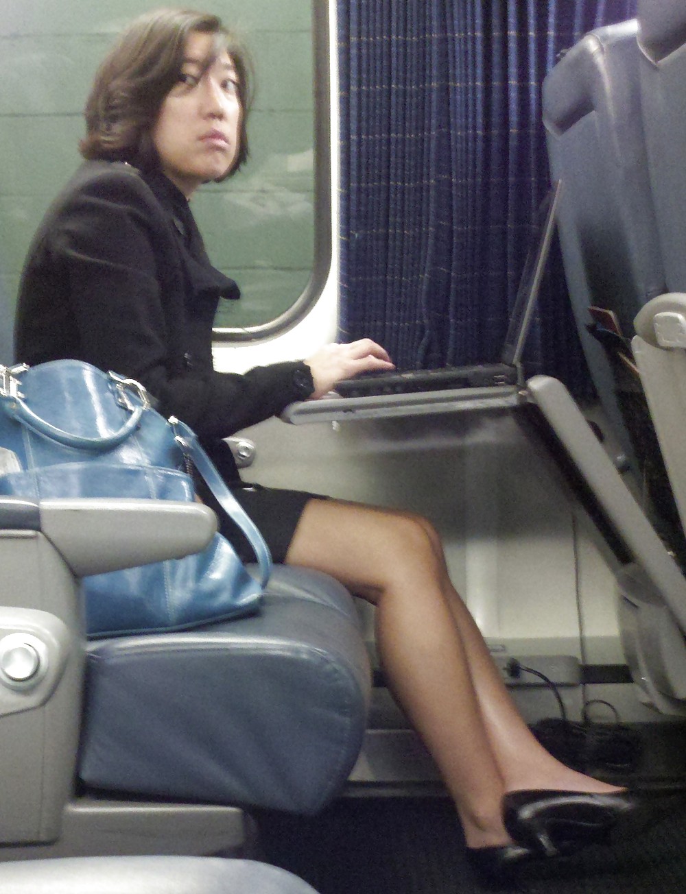 Porn image New York Train Girls - Asian Executive