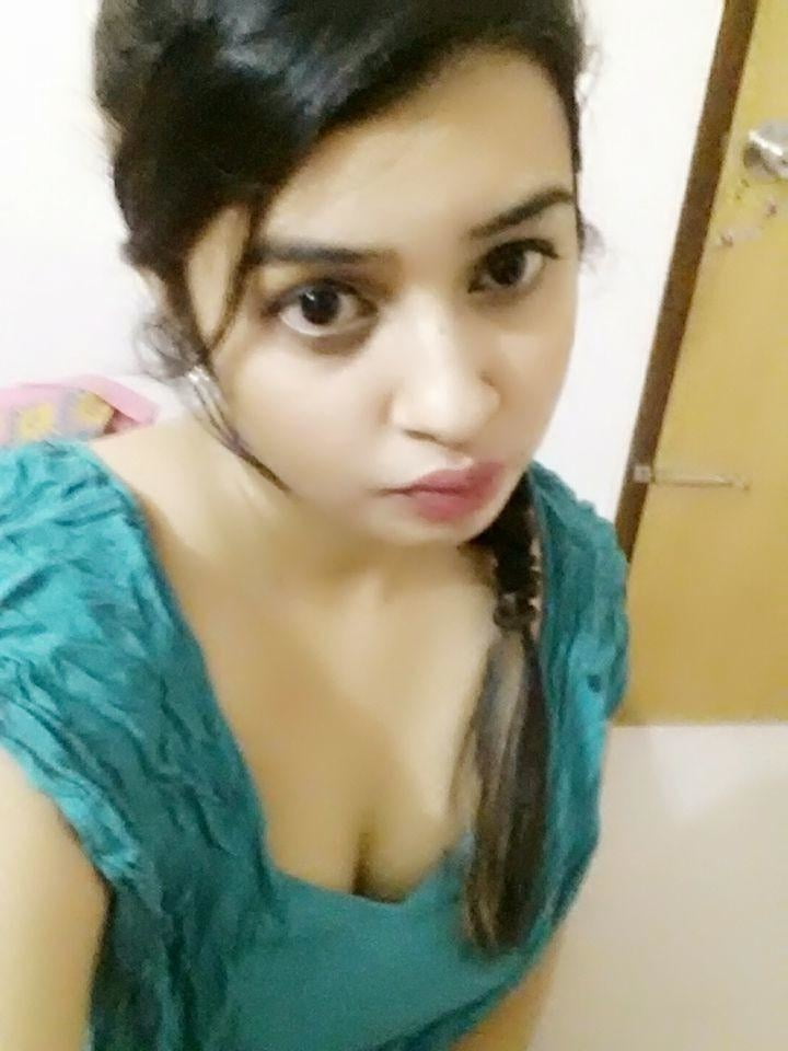 Pakistani Cute Teen - Strips & Groped - leaked photo #324283652