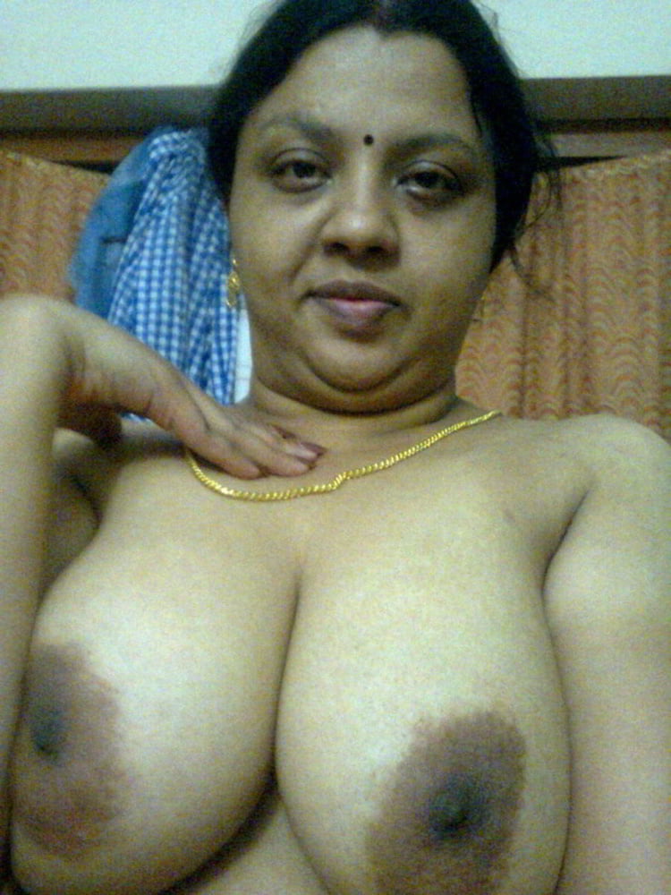 Mom witj big boobs Indian Mom Showing Her Big Boobs And Hairy Pussy 15 Pics Xhamster