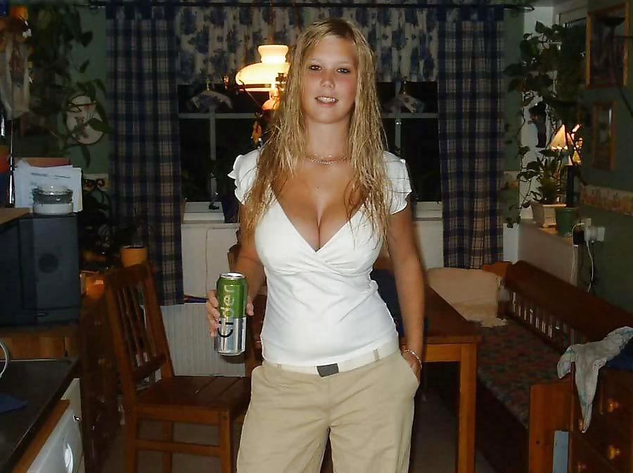 Porn image great cleavages beaux decolletes