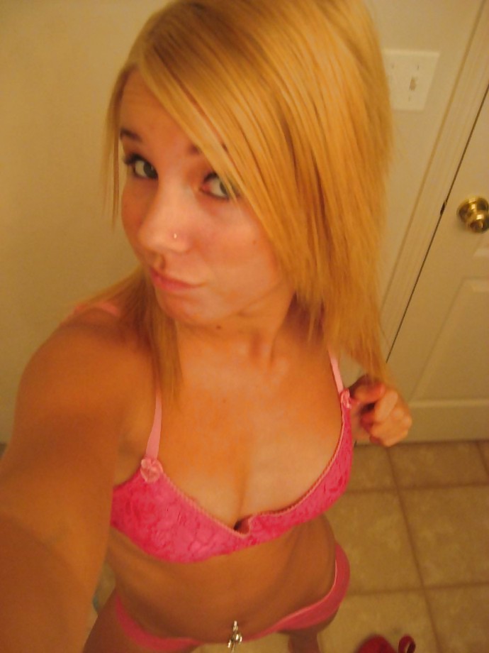 Porn image Cute Homemade Selfshot Teen