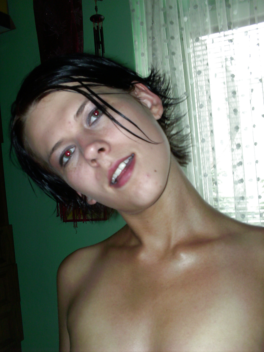 Porn image Wer hat mehr von der Hure? who has more?