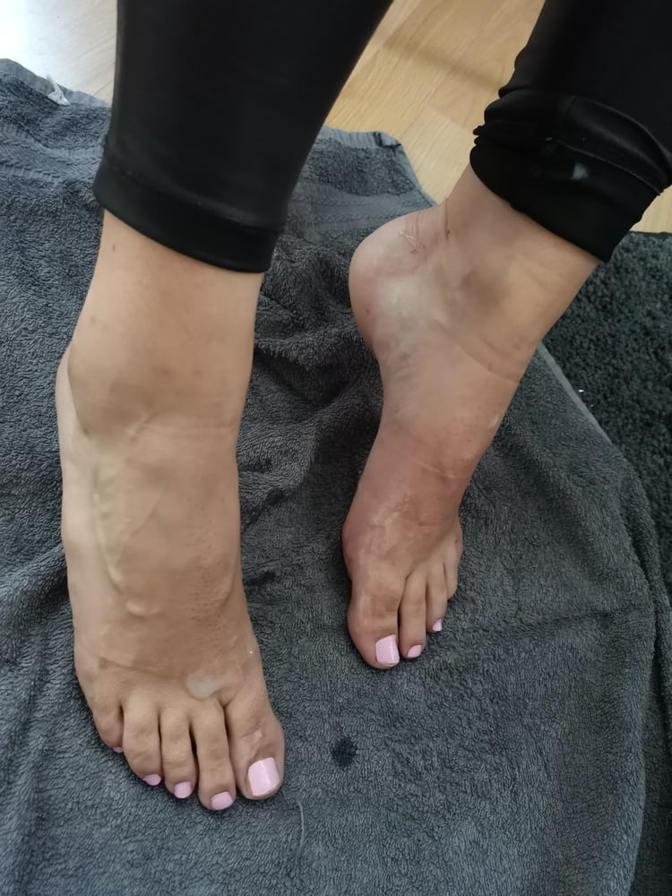 Cum on sexy Feet - 3 Pics 