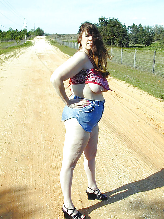 Porn image Robyn part 2. tall lanky BBW MILF