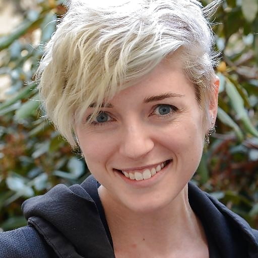 Porn image Facebook short haired hotties P3