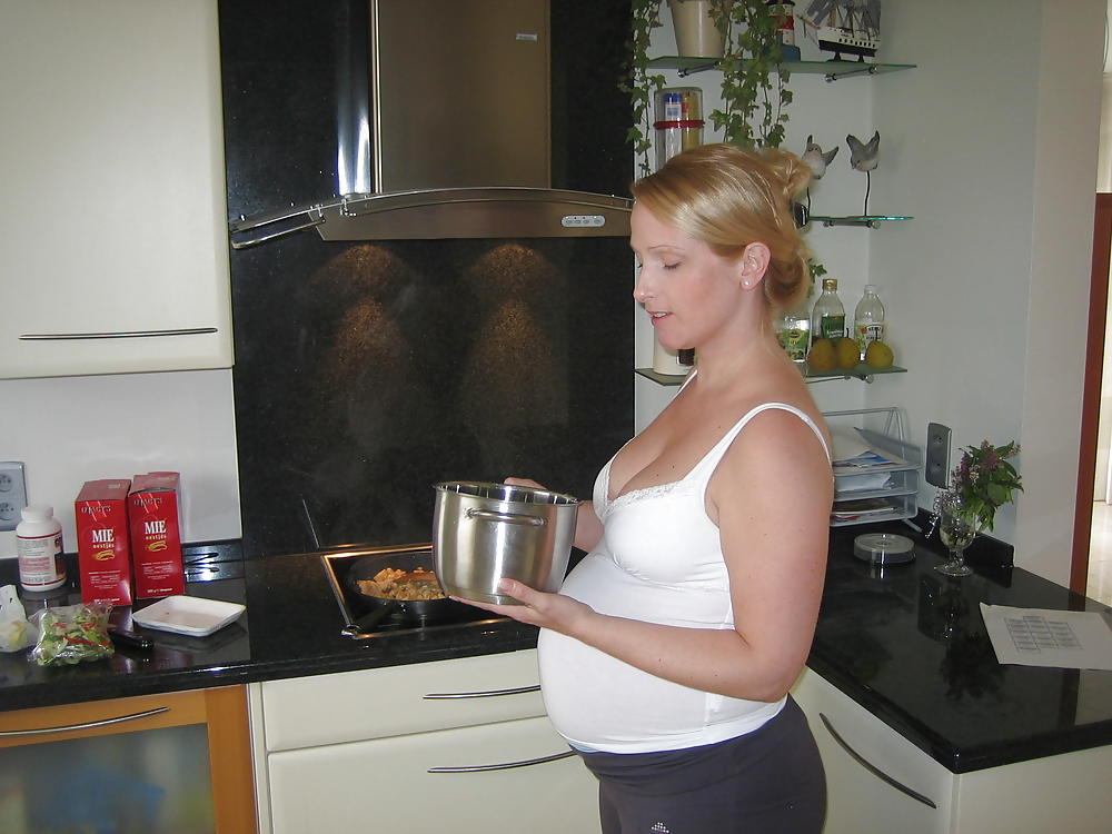Porn image I'm hot and PREGNANT!!