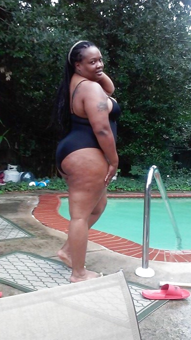 Porn image Booty By The Water