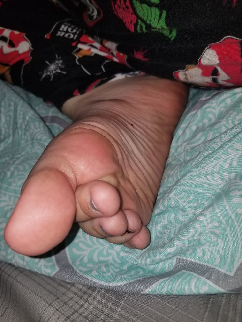 Couple Naked And Barefoot - See and Save As mistress kaitlins feet porn pict - Xhams.Gesek.Info