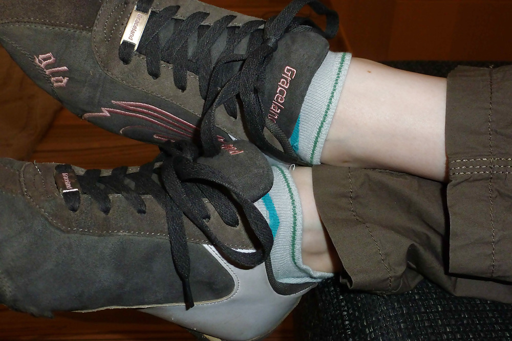 Porn image sold worn socks - thank you pjoernchen