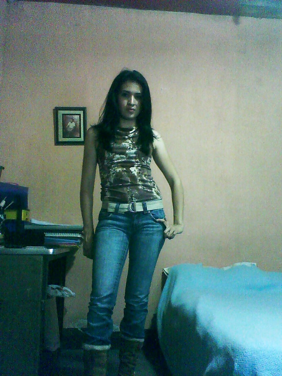 Porn image Cecilia rica morenita posando