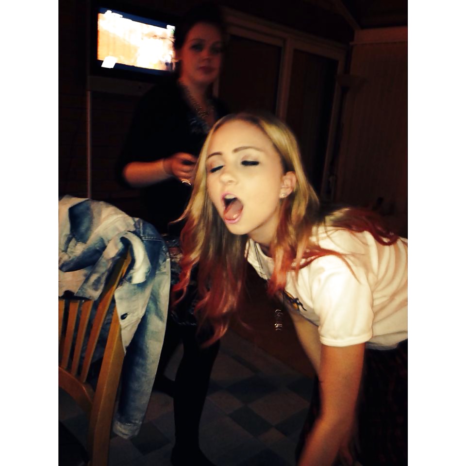 Porn image Facebook Finds